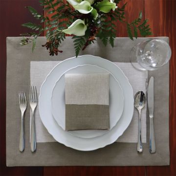 Cinta Moss Border Linen Placemat