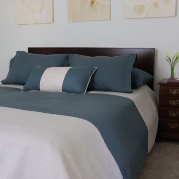 Natural/Petrol Linen Blanket 