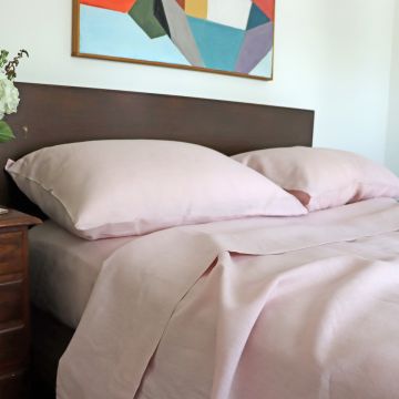 Pink Italian linen top sheet from Huddleson