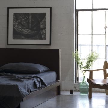 Huddleson dark grey linen sheets. Made in US from luxurious Italian linen.