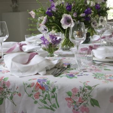 Sweet Pea Round Linen Tablecloth