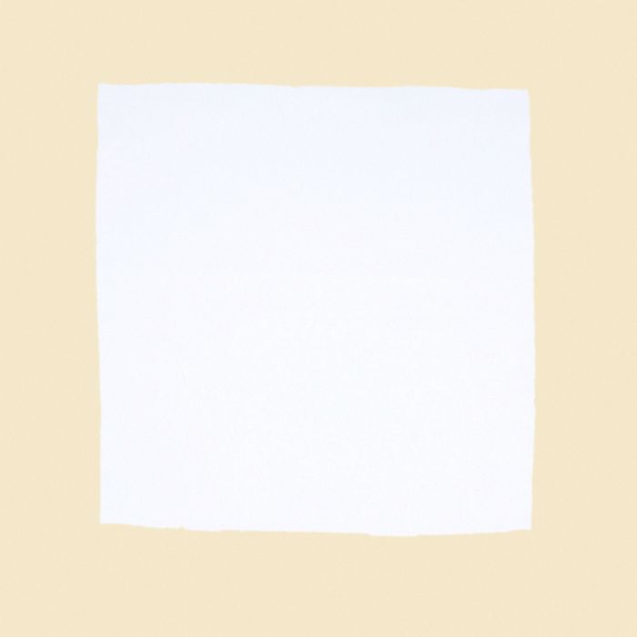 Huddleson Cinta Gold linen napkin. White Italian linen napkin printed with a border in an elegant pale gold.