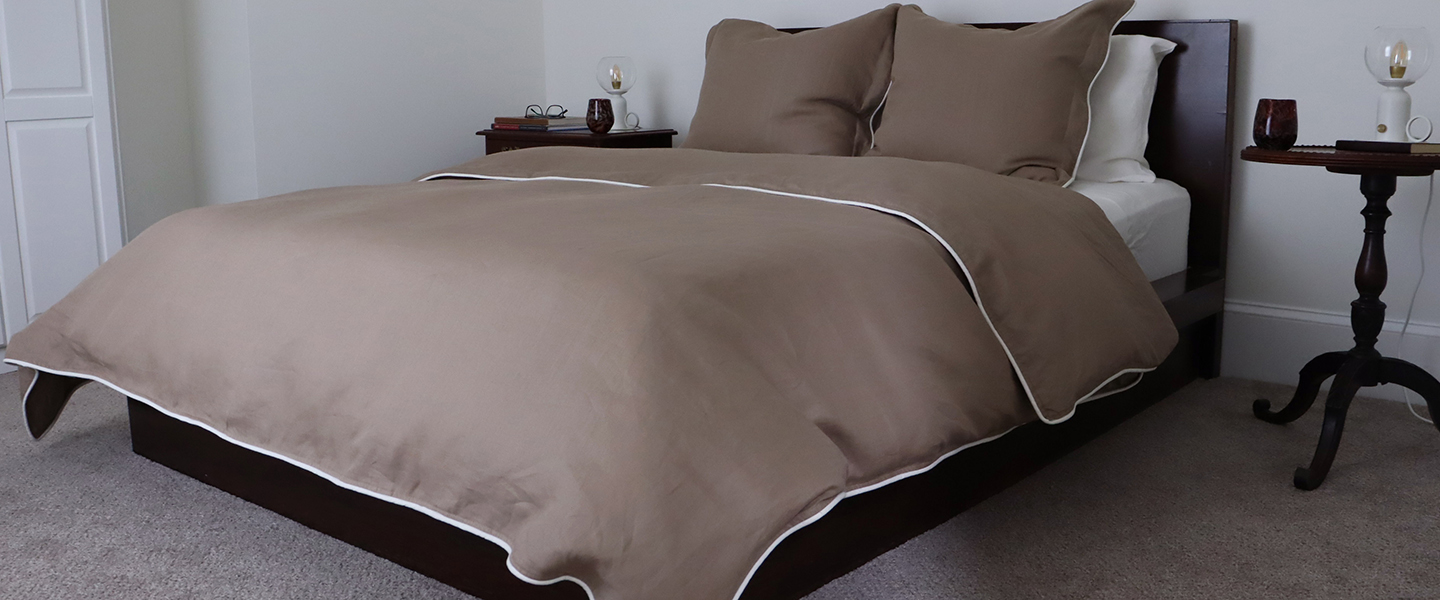 Coffee Brown Linen Duvet Cover with Ivory Piping