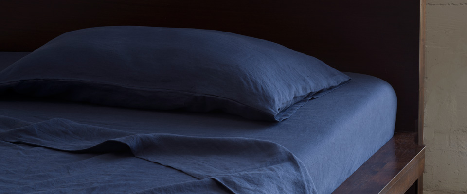 Navy Blue Linen Sheets Woven in Italy