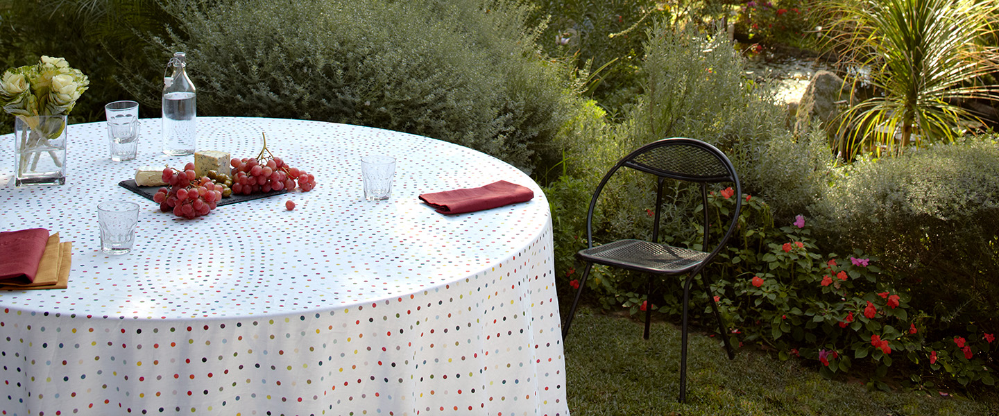 Piccadilly Polka Dot Linen Tablecloth