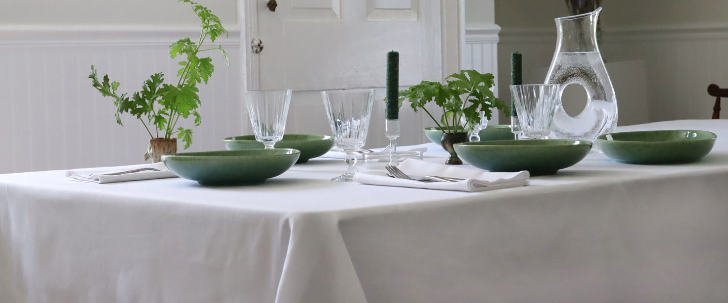 White Cotton Tablecloth & Napkins 