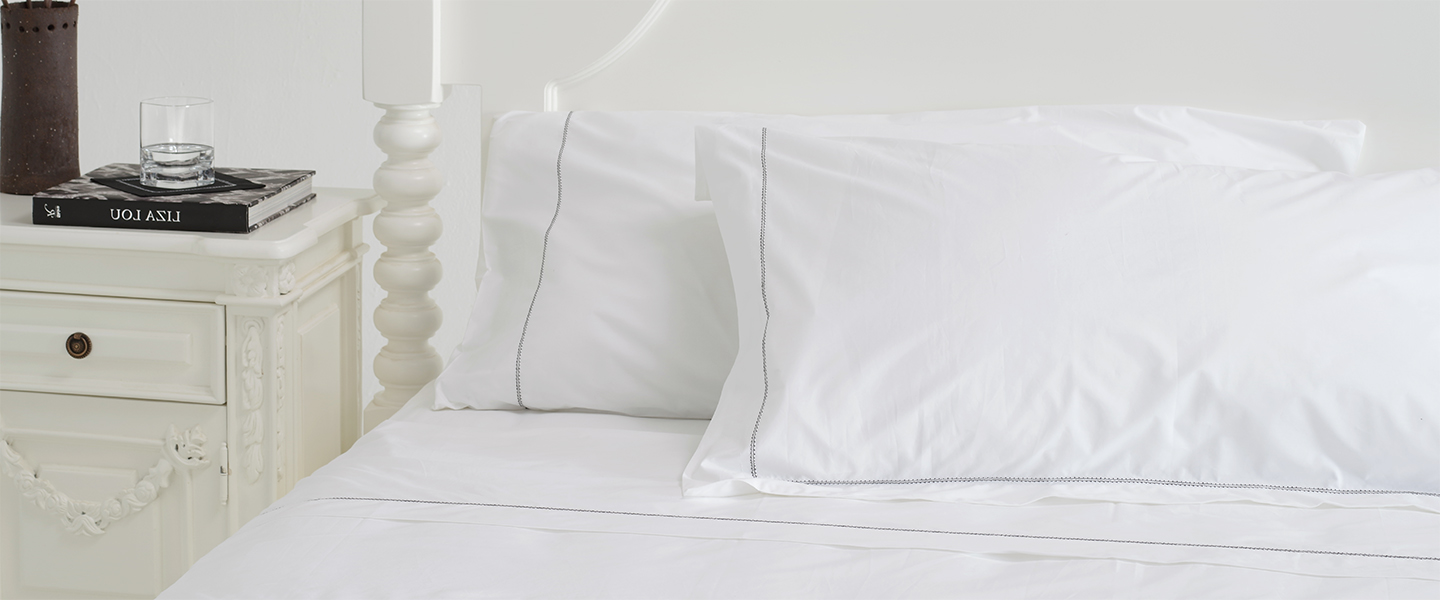White Cotton Percale Sheets With Black Hemstitch