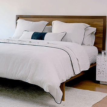 Piped Edge Linen Bedding