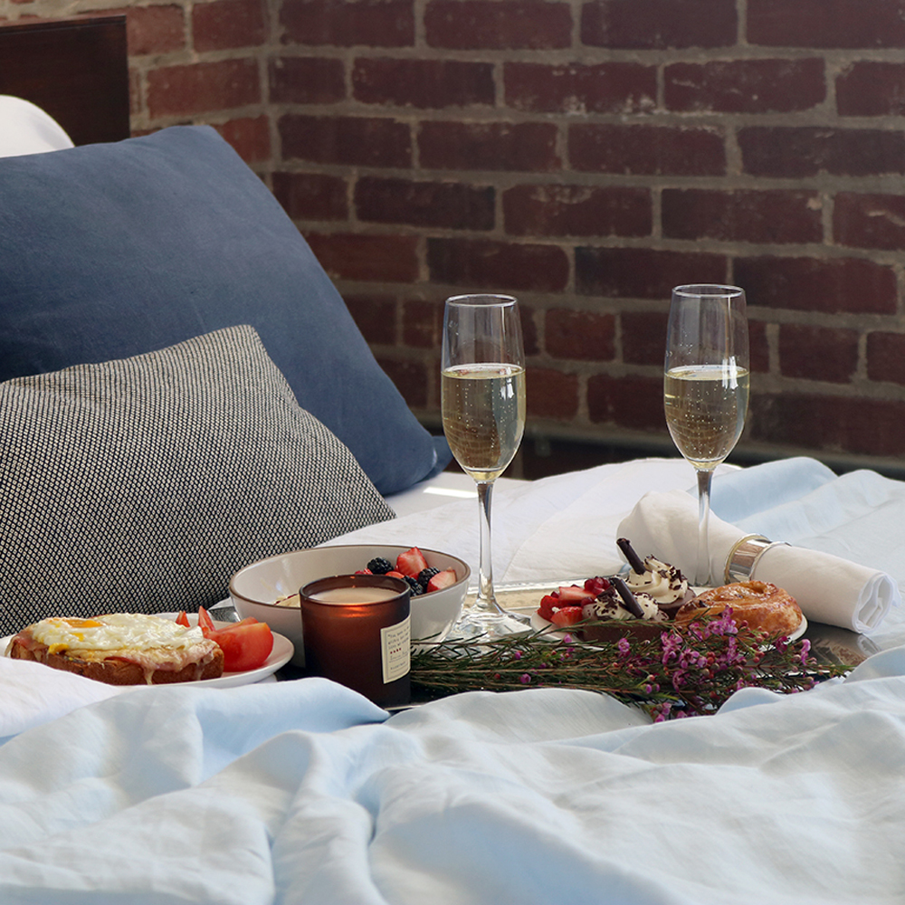 Italian Bed Linens Pure Organic Bedding Navy Blue Sky Blue White Brunch Breakfast in Bed B&B Picnic Hosting 