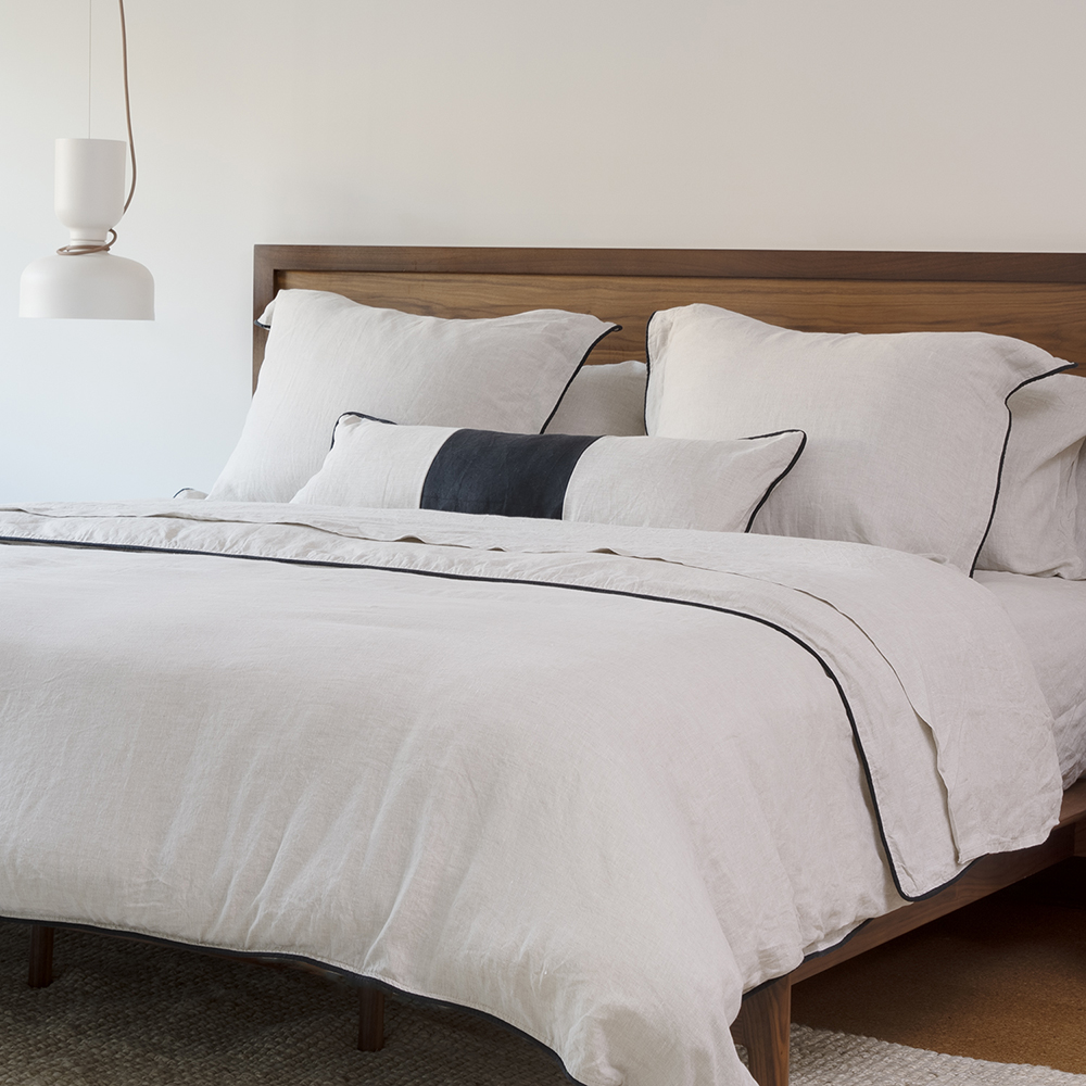 Piped edge bedding natural linen duvet cover and shams