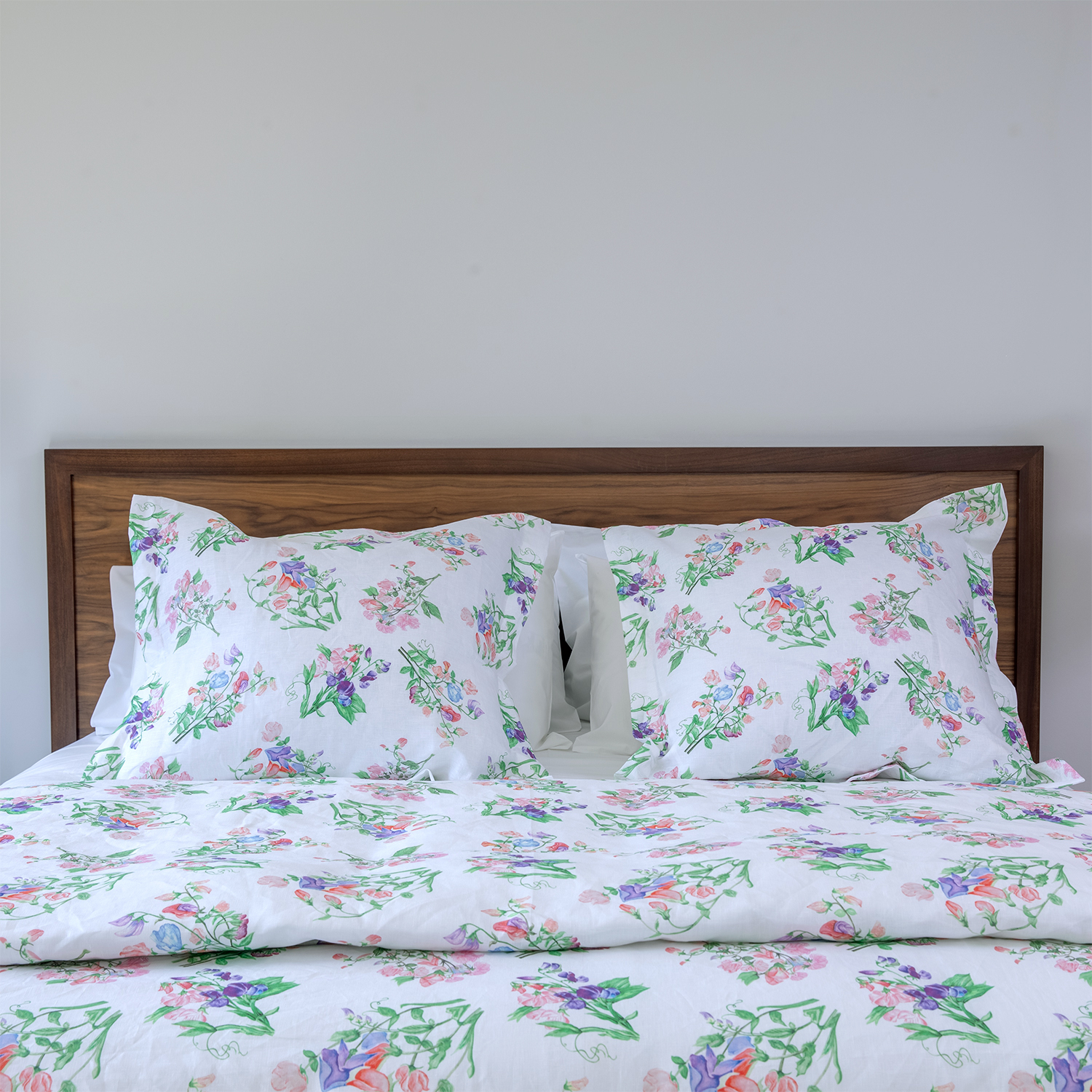 Sweet Pea linen shams and duvet floral Laura Ashley shabby chic 