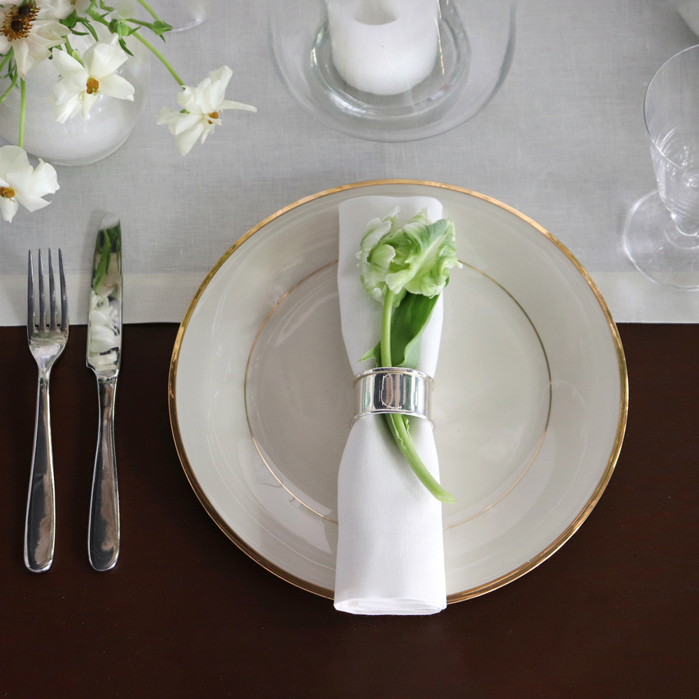 ivory linen table runner and napkin 