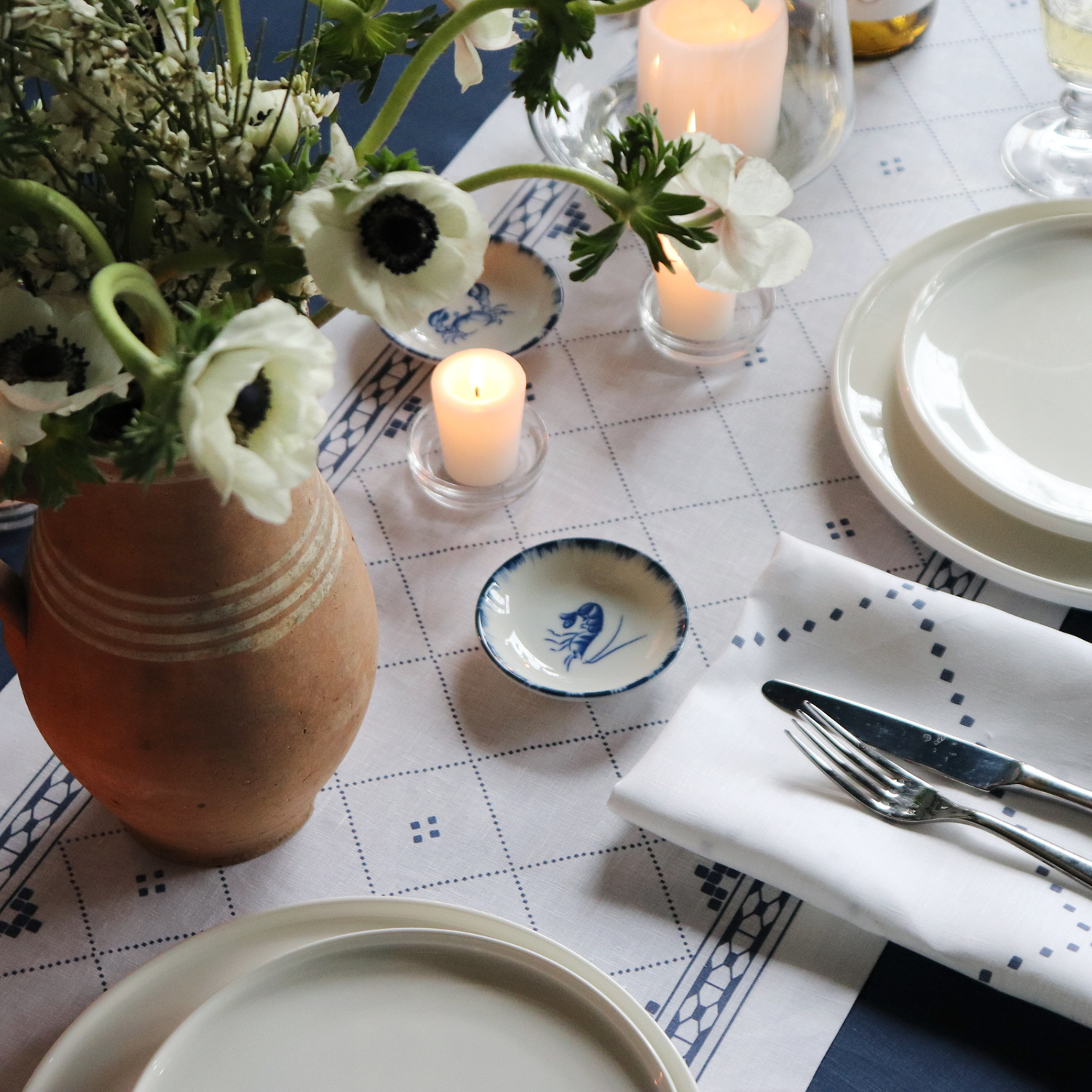 Blue and white linen table runner summer table setting 