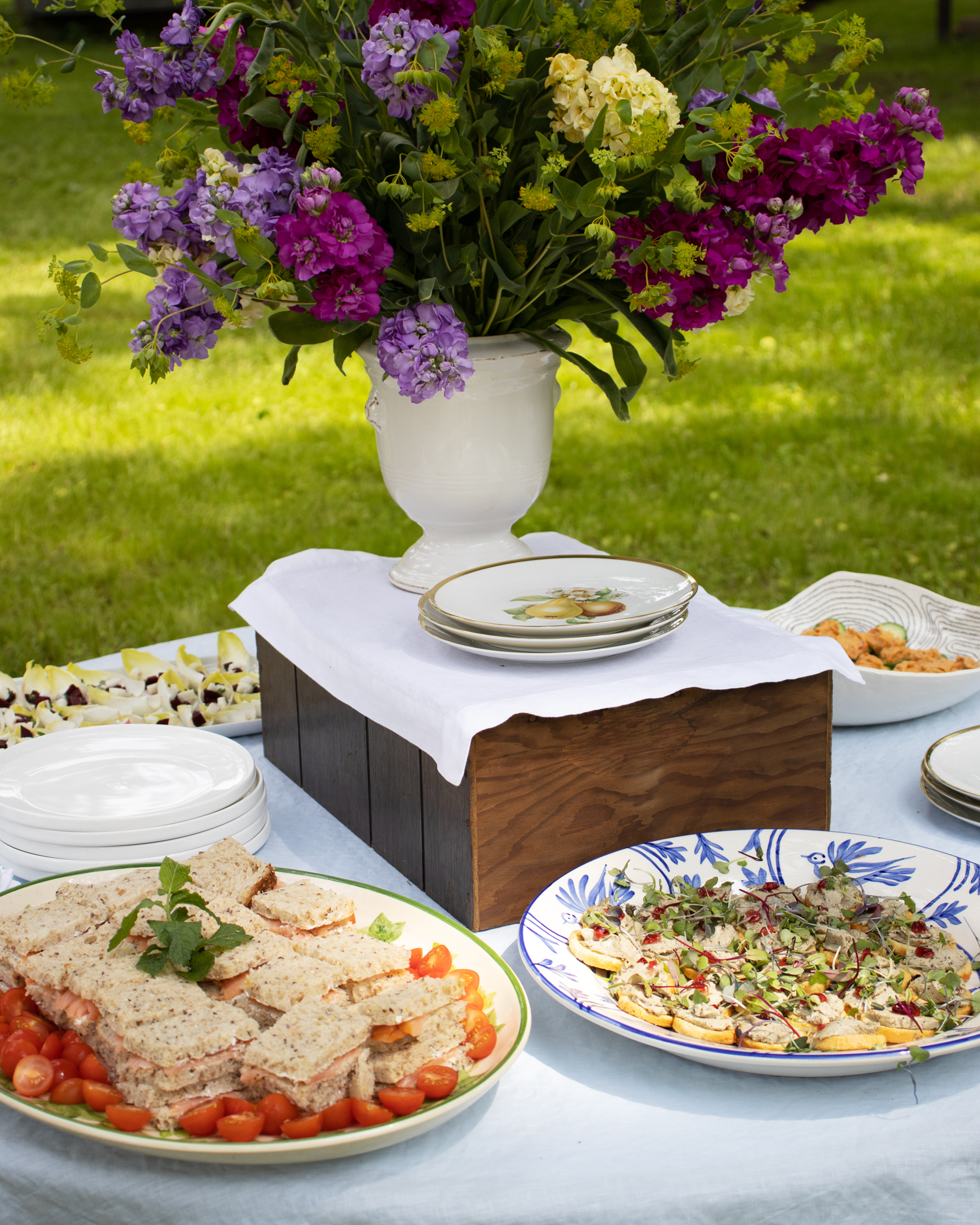 Sky Blue Round Linen Tablecloth