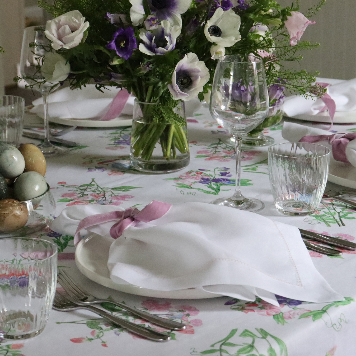 Sweet Pea Floral Print Linen Tablecloth