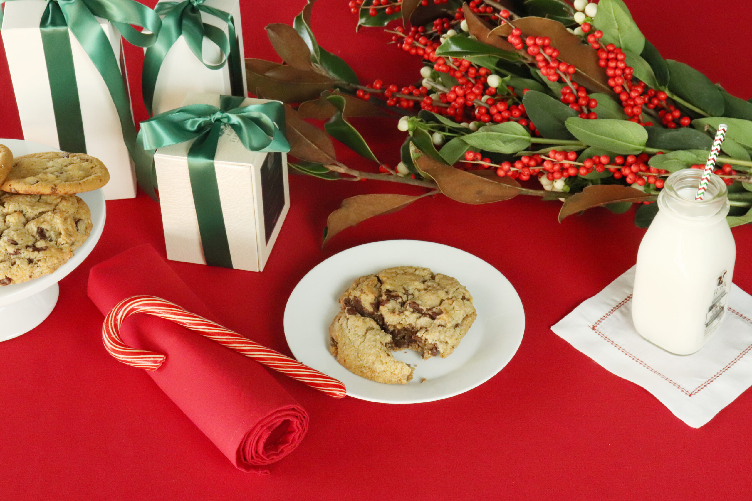 Red Spun Polyester Tablecloth & Napkin